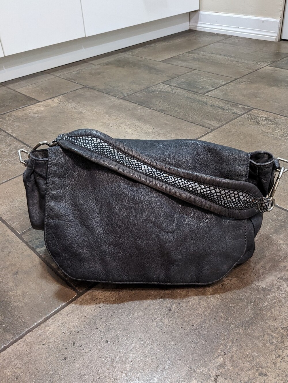 Liebeskind Goat Leather Boho Grunge Y2K Snakeskin Stud Detail Shoulder Bag 🖤